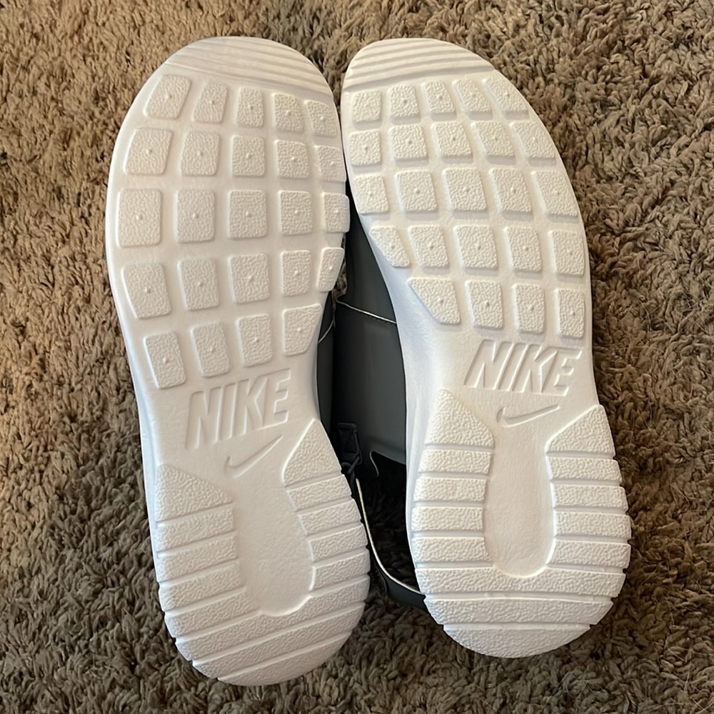 Nike Sandals - Picture 2 of 4